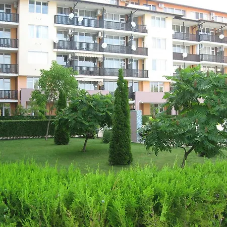 Apartment Chateau- Aheloy *