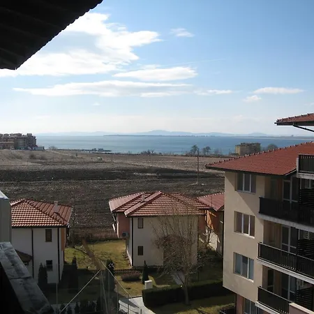 Apartment Chateau- Aheloy *